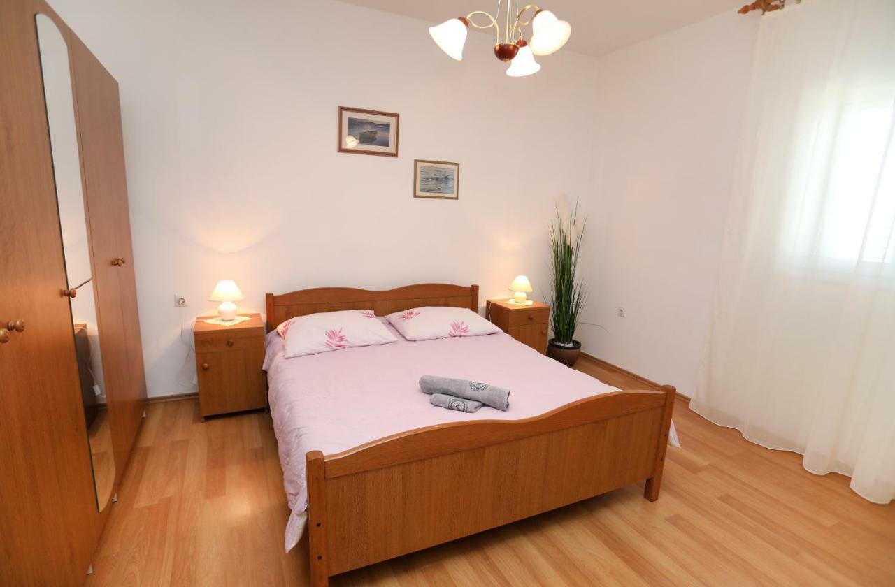 Apartment Katarina Trogir Exterior photo