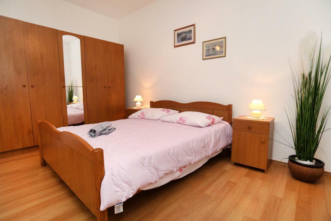 Apartment Katarina Trogir Exterior photo
