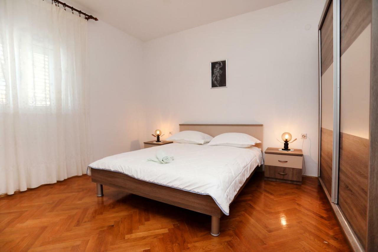 Apartment Katarina Trogir Exterior photo