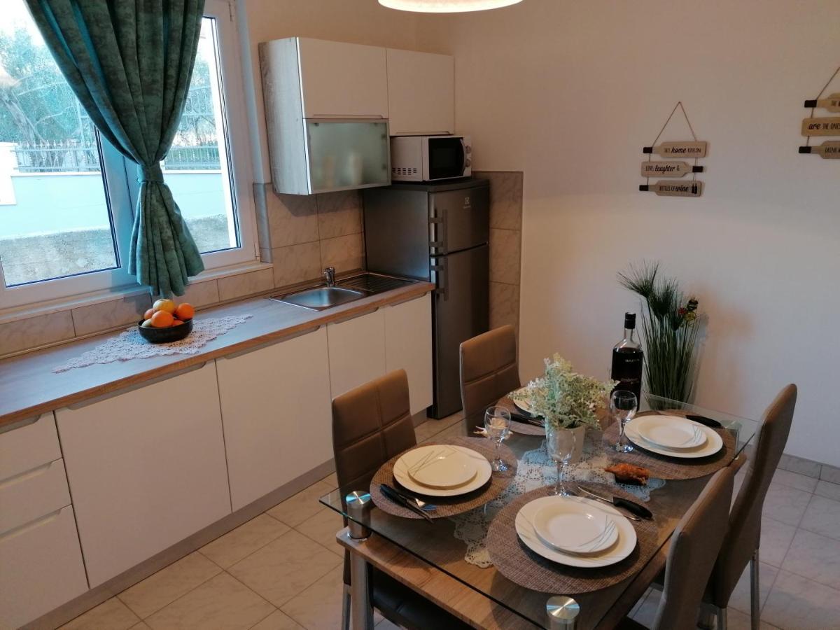 Apartment Katarina Trogir Exterior photo