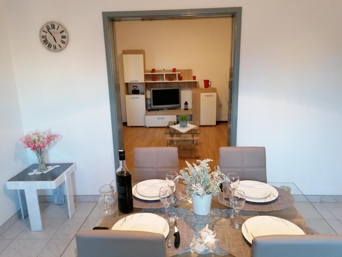 Apartment Katarina Trogir Exterior photo